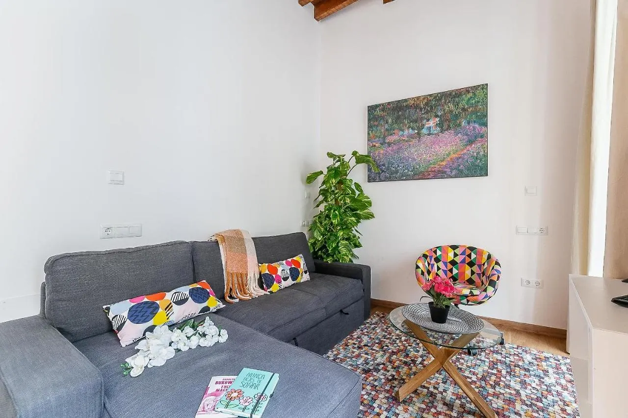 HomeAbroad Apartments - Larios Malaga Deluxe Collection